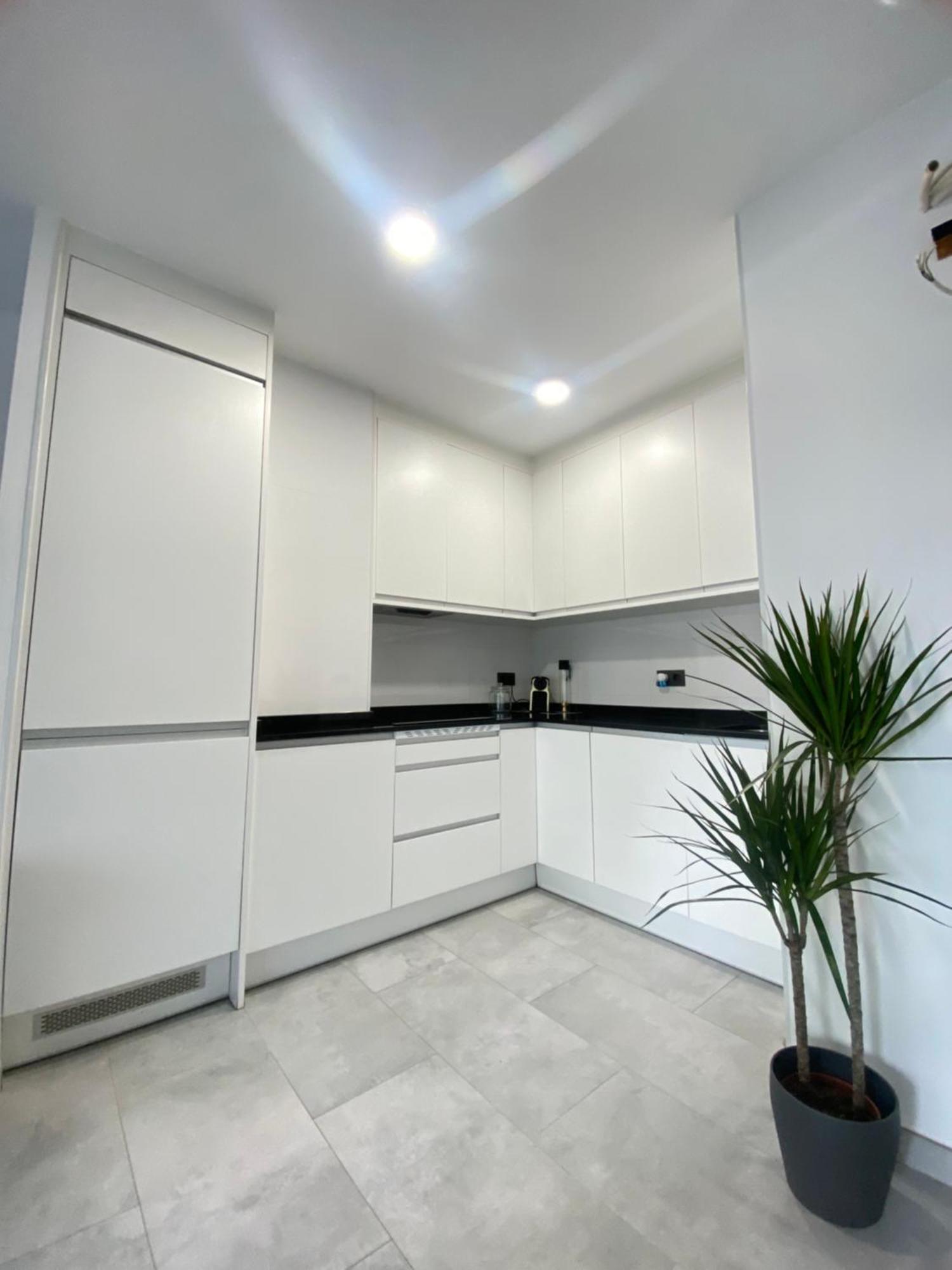 Centrico, Luminoso Y Equipado Appartement Madrid Buitenkant foto