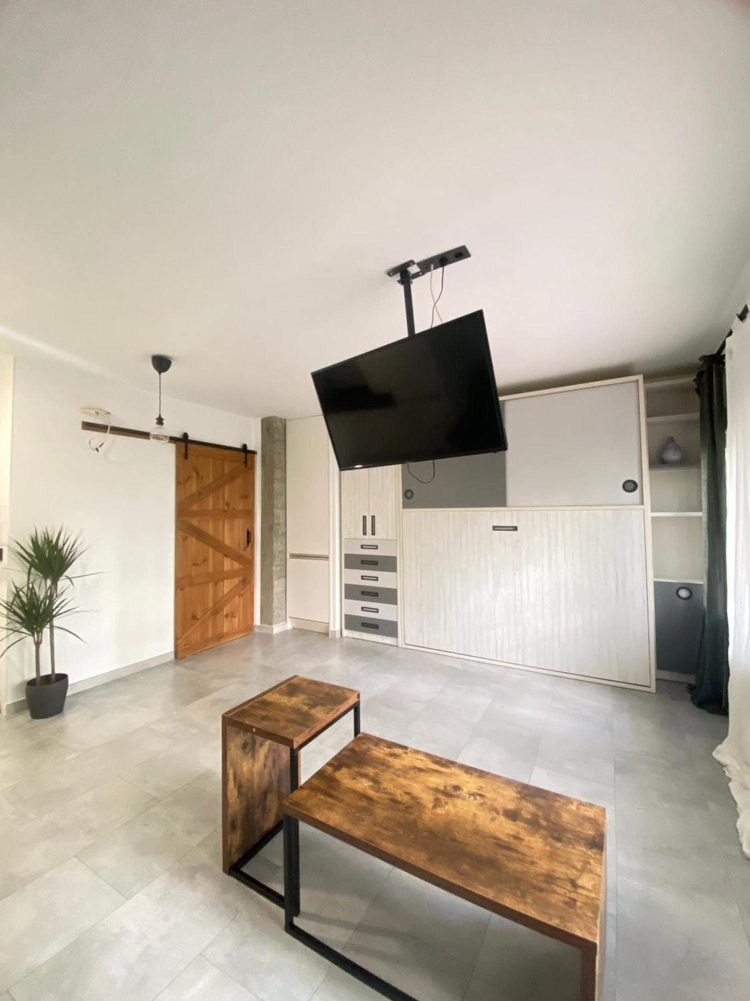 Centrico, Luminoso Y Equipado Appartement Madrid Buitenkant foto
